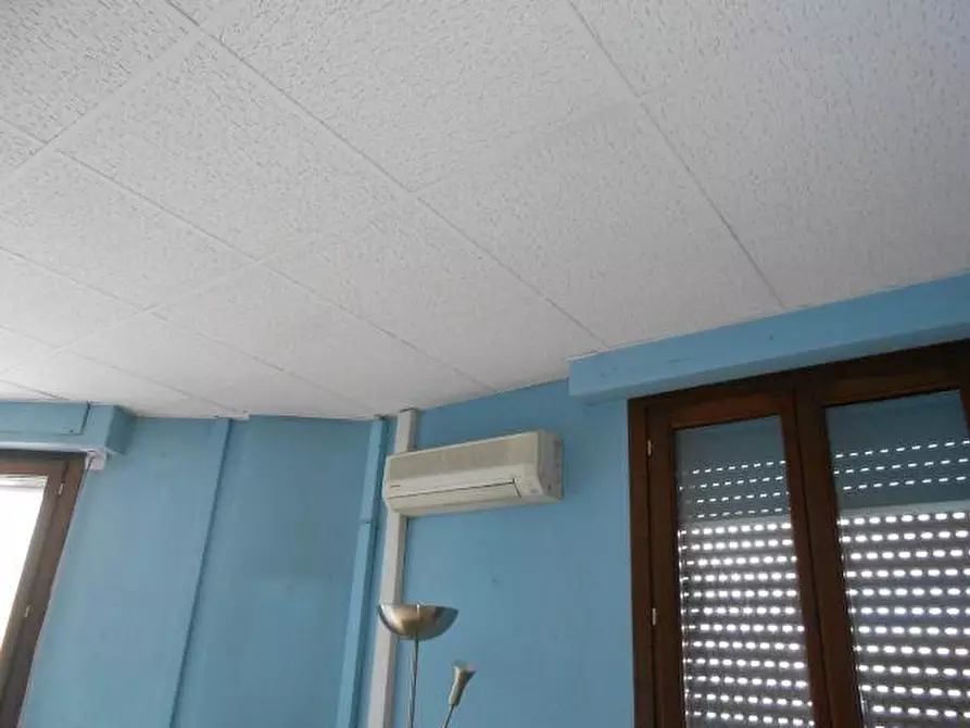 Immagine 18 di Locale residenziale in affitto  in VIA XXIX SETTEMBRE a Ancona