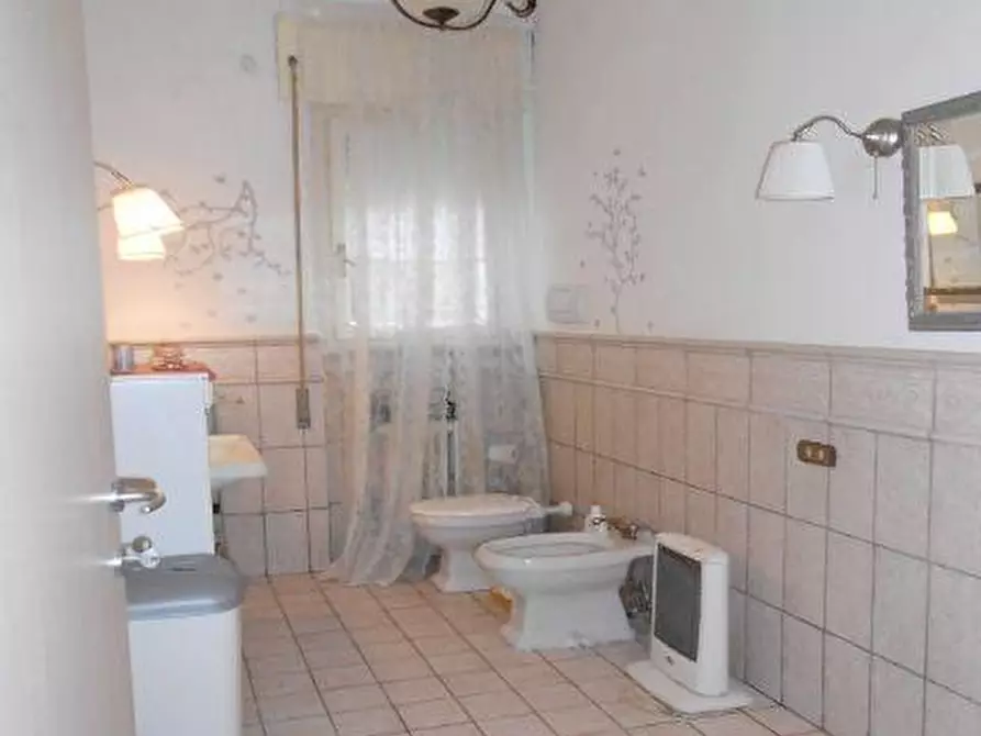 Immagine 34 di Appartamento in vendita  in VIA MARTIRI DELLA RESISTENZA, 63 a Ancona