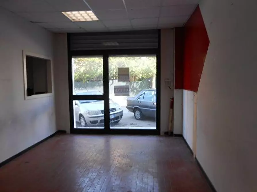 Immagine 18 di Attività commerciale in vendita  in VIA PALOMBARE, 52 a Ancona