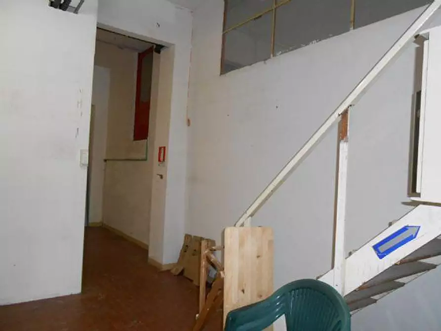 Immagine 10 di Attività commerciale in vendita  in PALOMBARE, 52 a Ancona