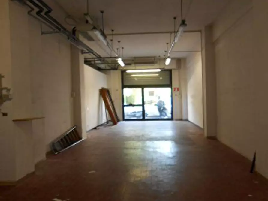 Immagine 22 di Attività commerciale in vendita  in PALOMBARE, 52 a Ancona