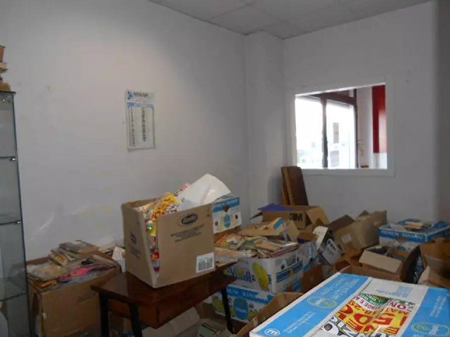 Immagine 24 di Attività commerciale in vendita  in PALOMBARE, 52 a Ancona