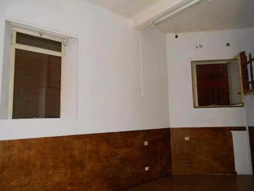Immagine 11 di Locale residenziale in vendita  in VIA MACERATA, 31 a Ancona