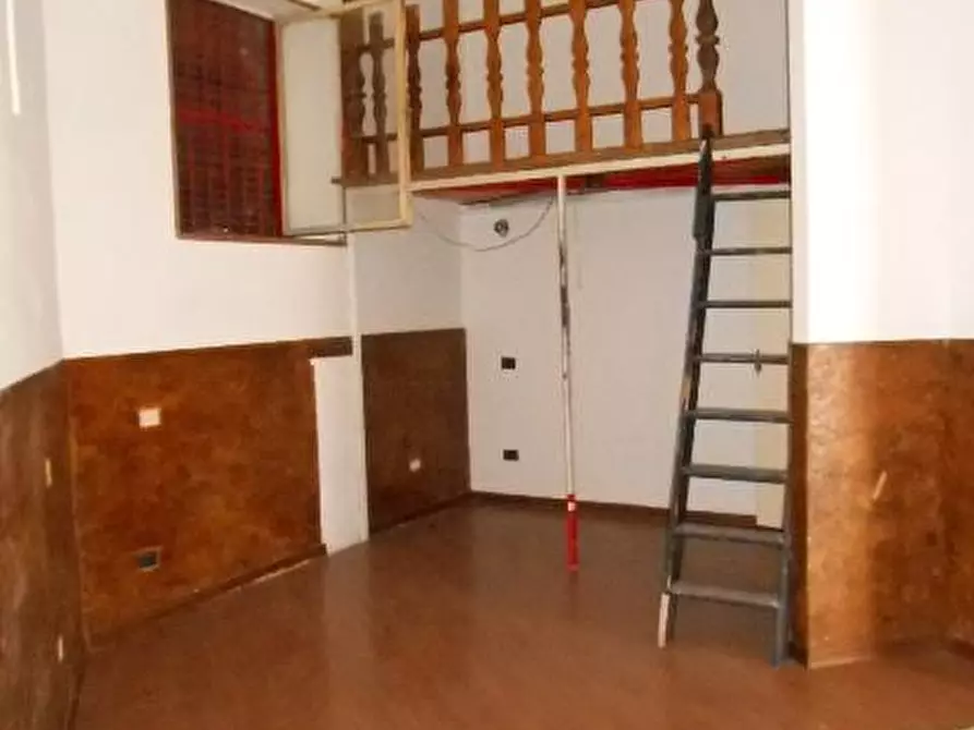 Immagine 13 di Locale residenziale in affitto  in VIA MACERATA, 31 a Ancona