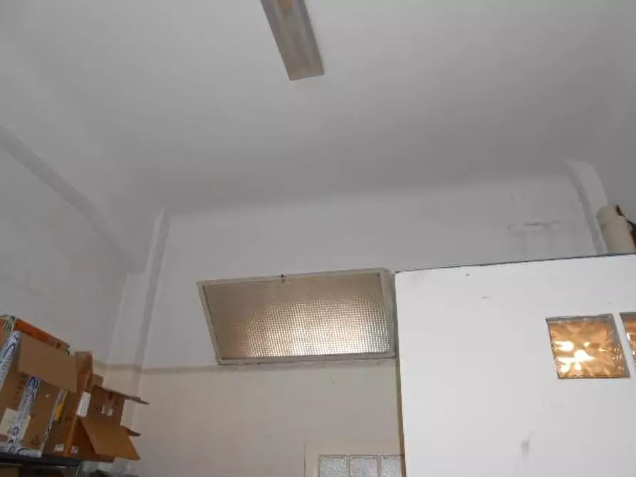 Immagine 5 di Magazzino in vendita  in VIA SCRIMA , 10 a Ancona