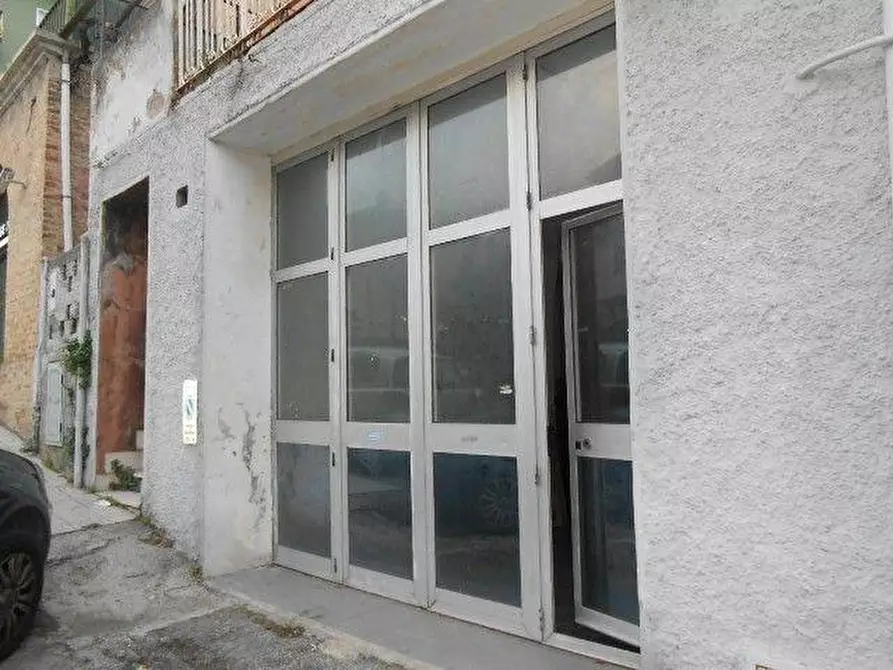 Immagine 7 di Locale commerciale in vendita  in VIA MAGGINI, 45 a Ancona