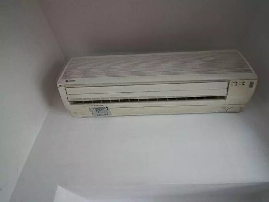 Immagine 7 di Appartamento in vendita  in PIAZZA ROSSELLI, 24 a Ancona