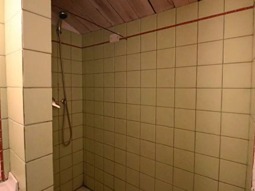 Immagine 9 di Appartamento in vendita  in PIAZZA ROSSELLI, 24 a Ancona