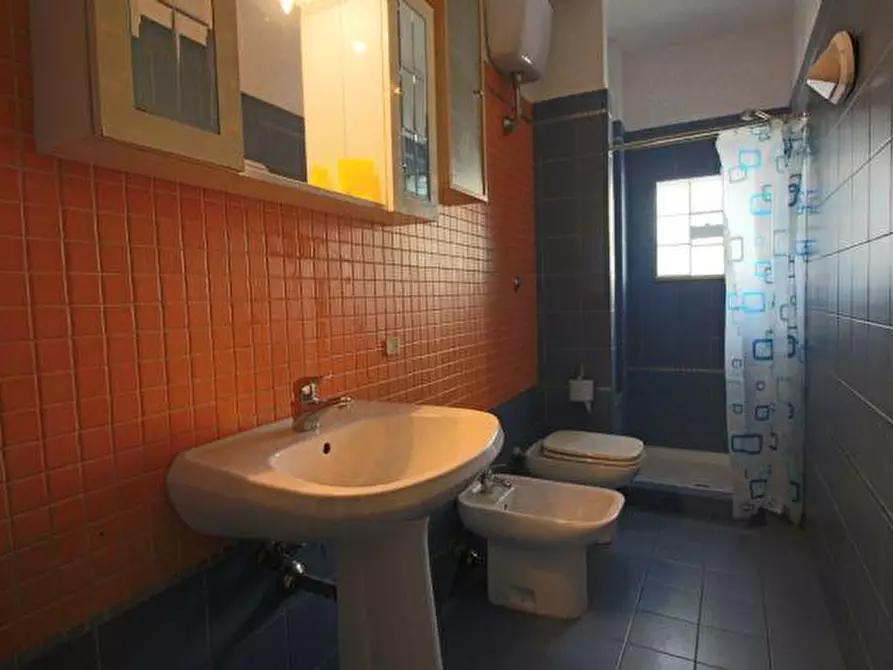 Immagine 21 di Appartamento in vendita  in PIAZZA ROSSELLI, 24 a Ancona