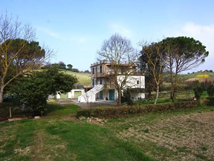 Immagine 1 di Casa indipendente in vendita  in VIA ANGELI DI VARANO, 235 a Ancona