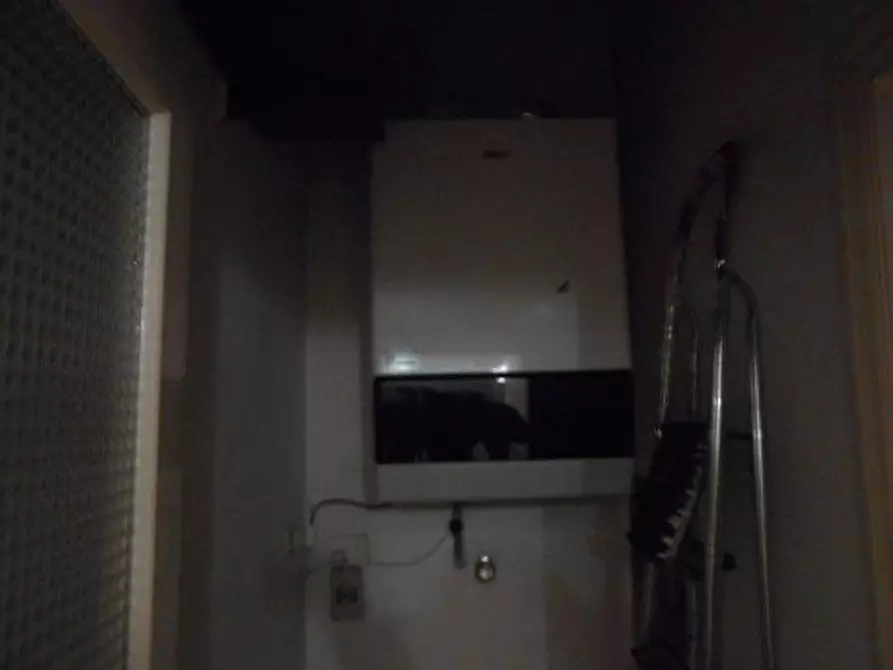 Immagine 4 di Locale residenziale in affitto  in DE GASPERI, 50 a Ancona