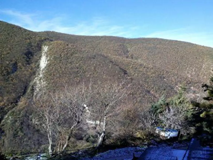 Immagine 7 di Porzione di casa in vendita  in VIA CERQUETO, 2 P0GGIOSAN VICINO, MC a Macerata