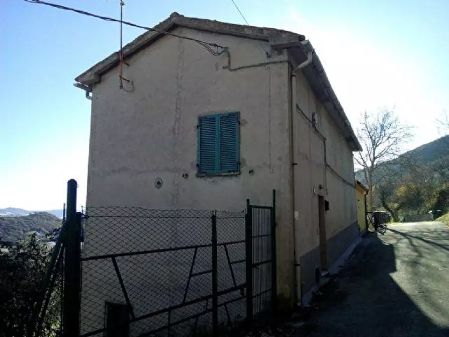 Immagine 13 di Porzione di casa in vendita  in VIA CERQUETO, 2 P0GGIOSAN VICINO, MC a Macerata