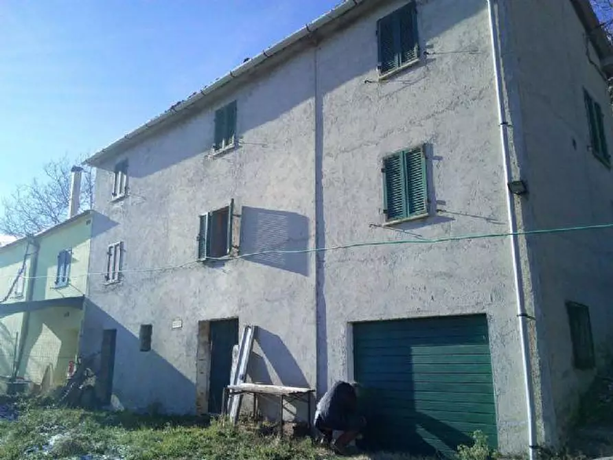 Immagine 14 di Porzione di casa in vendita  in VIA CERQUETO, 2 P0GGIOSAN VICINO, MC a Macerata