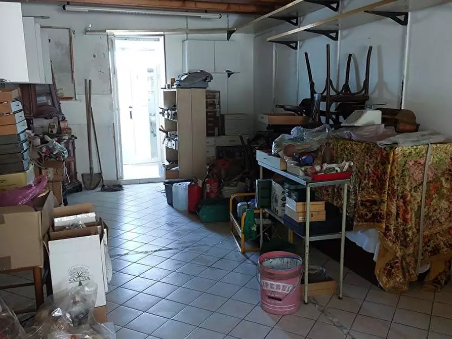 Immagine 2 di Locale residenziale in vendita  in VIA DELLE GRAZIE, 86 a Ancona