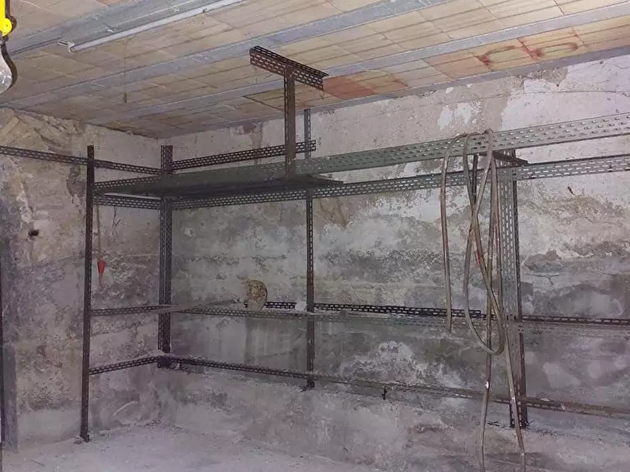 Immagine 7 di Locale residenziale in vendita  in VIA DELLE GRAZIE, 86 a Ancona