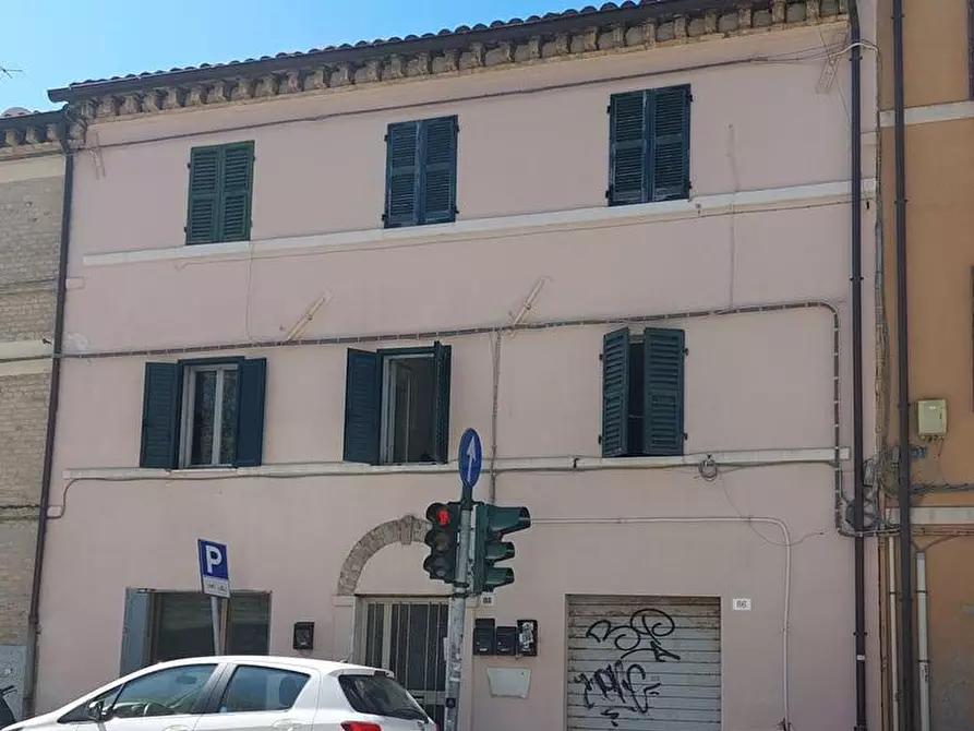 Immagine 9 di Locale residenziale in vendita  in VIA DELLE GRAZIE, 86 a Ancona