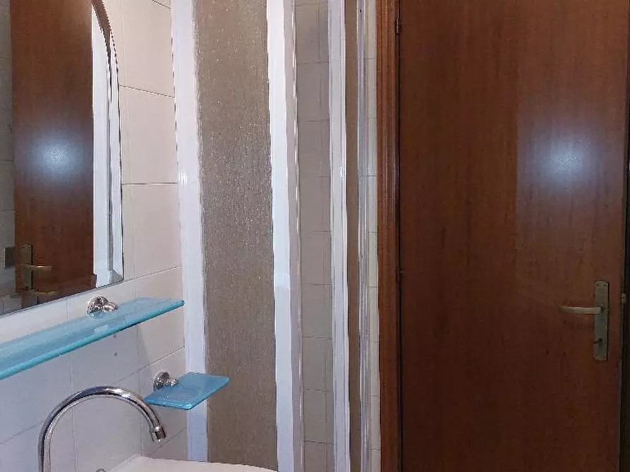 Immagine 5 di Appartamento in affitto  in VIA ASCOLI PICENO, 205 a Ancona