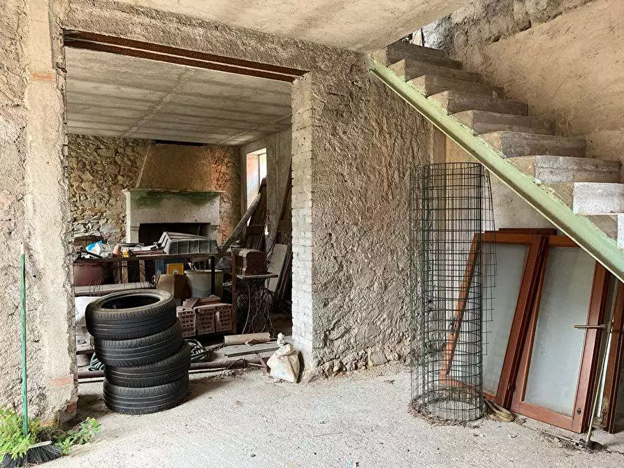 Porzione di casa in vendita in via di circonvallazione a Capannori