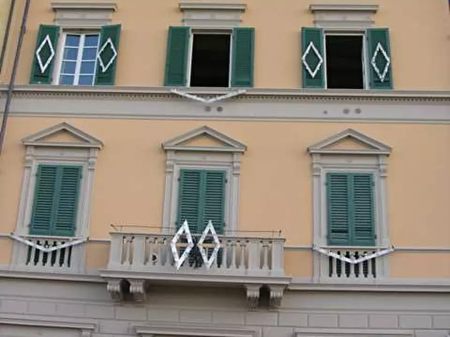 Ufficio in vendita in lungarno a Pisa
