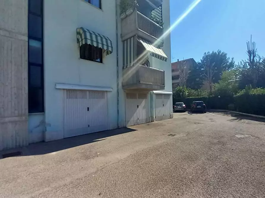 Garage in vendita in via Vestina a Montesilvano