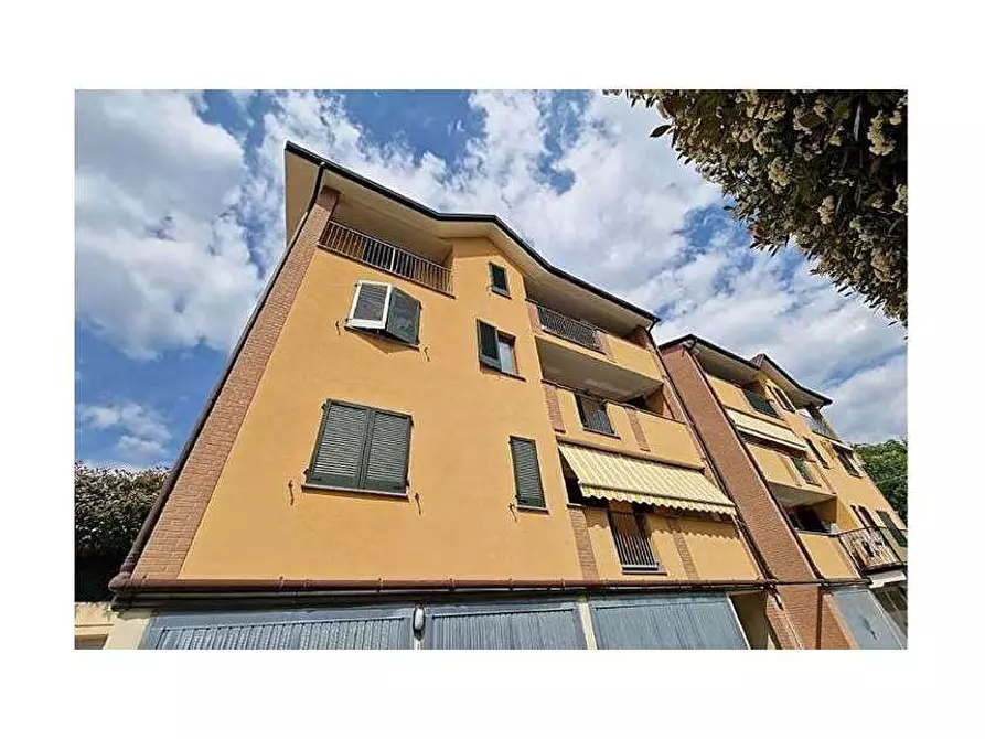 Appartamento in vendita in via Padre Reginaldo Giuliano 32 a Cavaria Con Premezzo