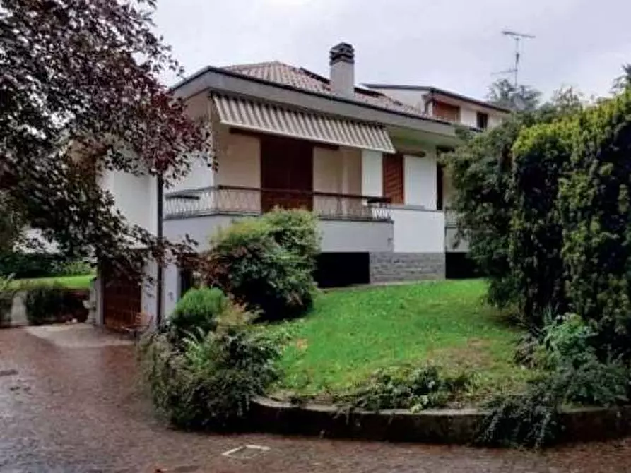 Villa in vendita in Via Cesare Battisti 42 a Castiglione Olona