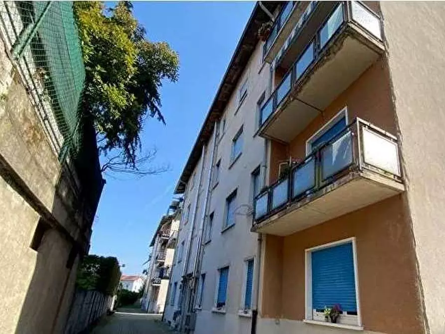 Appartamento in vendita in Via Ogliari , 6 6 a Malnate