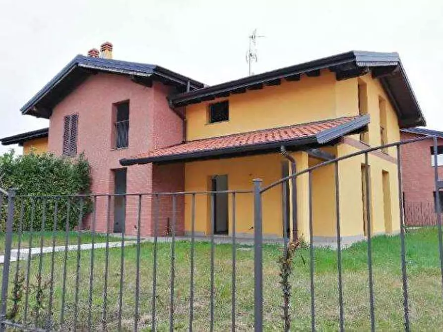 Villa in vendita in Via Mastri Muratori sc a Gornate-Olona