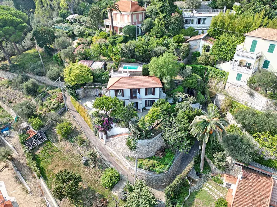 Villa in vendita in Regione serre 37 a Alassio