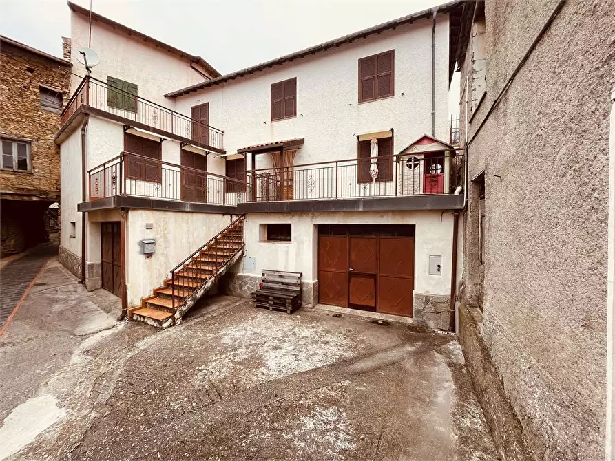 Casa indipendente in vendita in Vico Vigna 11 a Borghetto D'arroscia