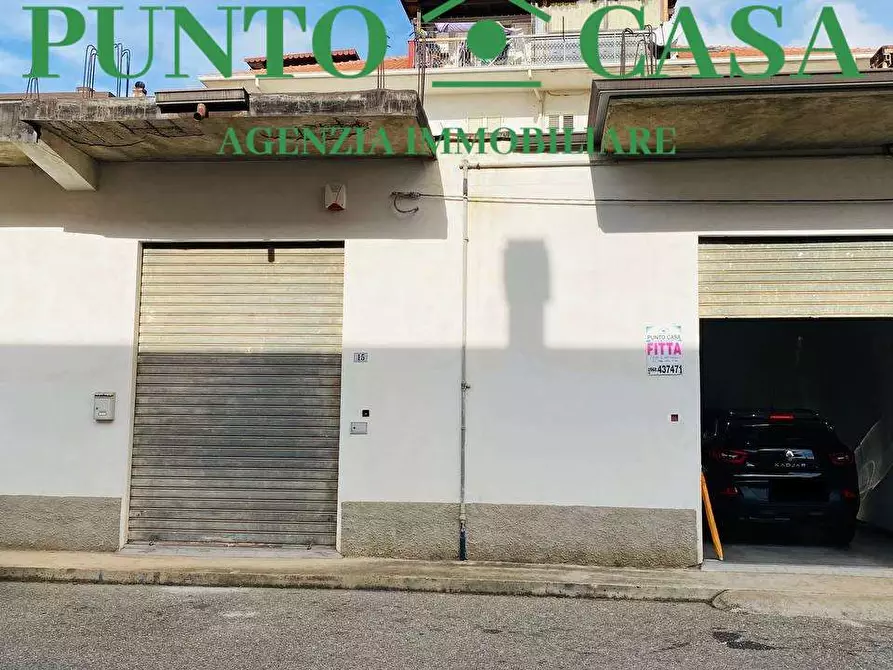 Magazzino in affitto in Via Funaro a Lamezia Terme