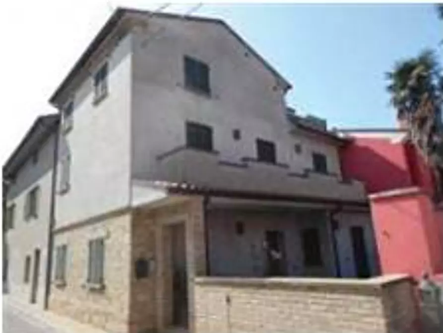 Casa bifamiliare in vendita in Localita' Carignano 29 a Fano