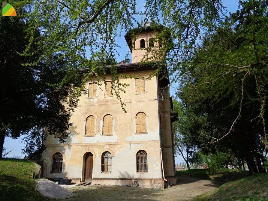 Villa in vendita a Reggio Nell'emilia