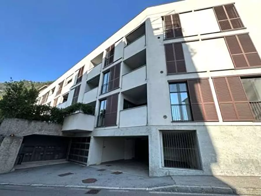 Appartamento in vendita in Via Crispi 33 a Como