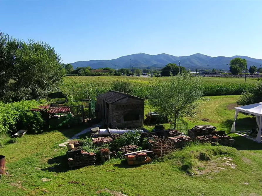 Immagine 2 di Rustico / casale in vendita  in capannori a Capannori