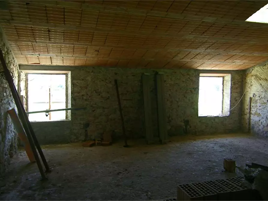 Immagine 6 di Rustico / casale in vendita  in capannori a Capannori