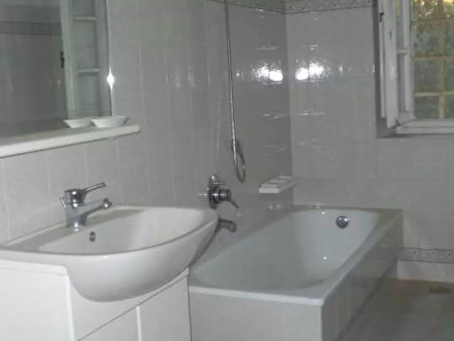 Immagine 6 di Porzione di casa in vendita  in san gennaro a Capannori