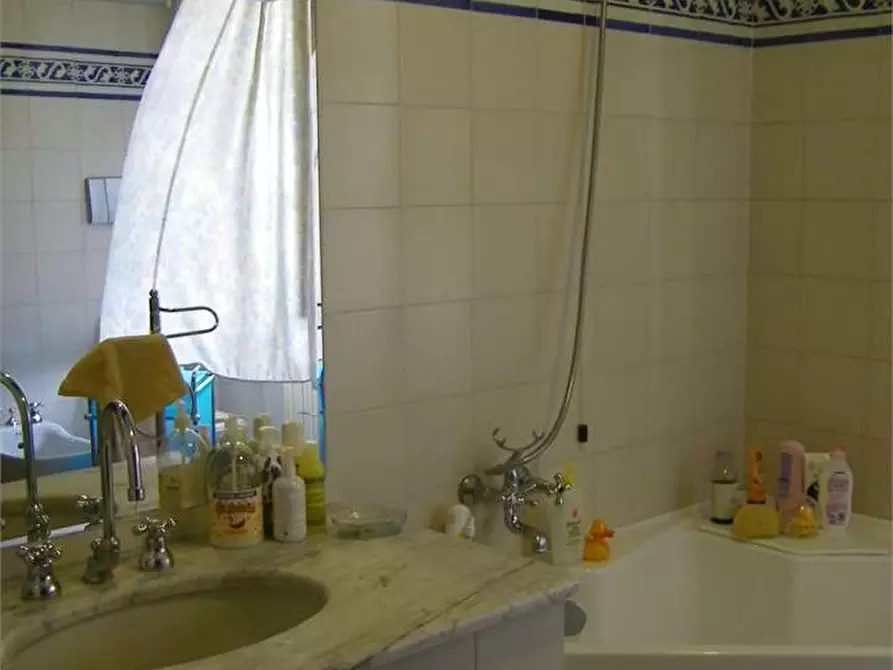 Immagine 3 di Villa in vendita  a Porcari