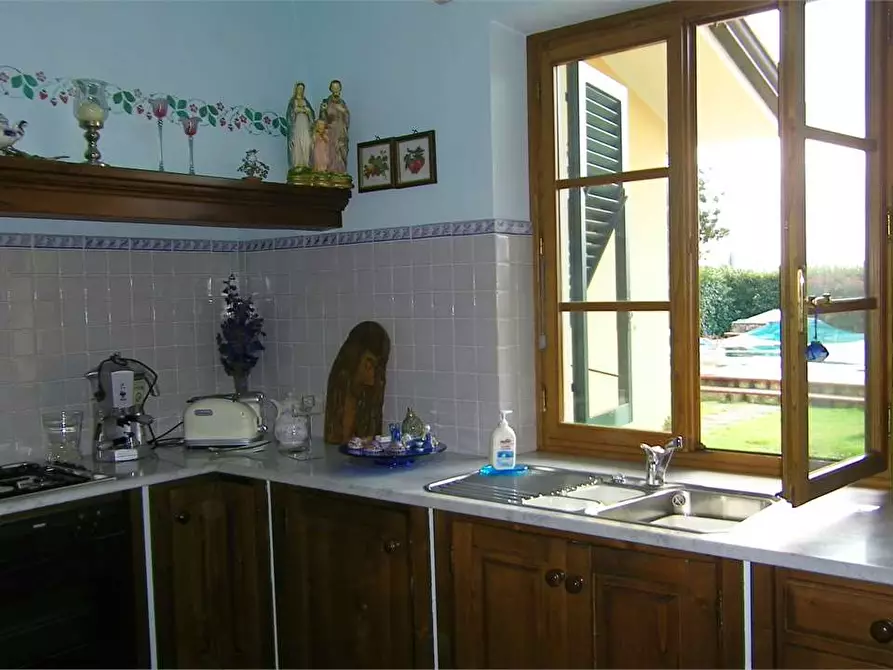 Immagine 4 di Villa in vendita  a Porcari