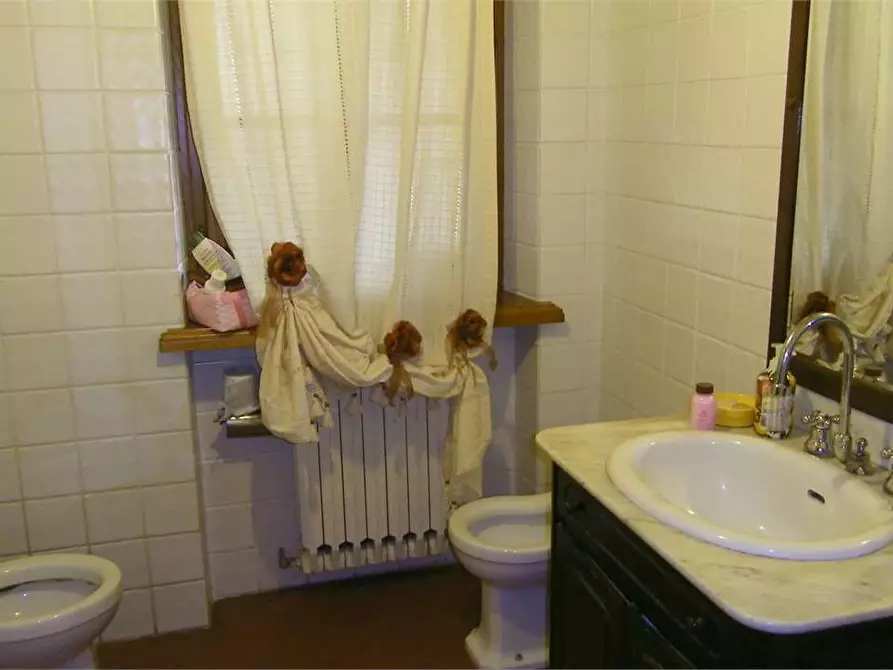 Immagine 5 di Villa in vendita  a Porcari