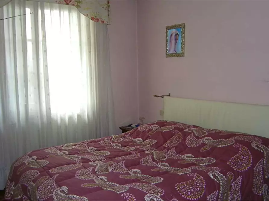 Immagine 9 di Villa in vendita  a Porcari