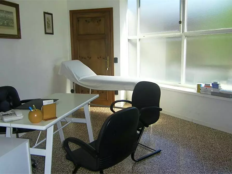 Immagine 1 di Ufficio in affitto  in porcari a Porcari