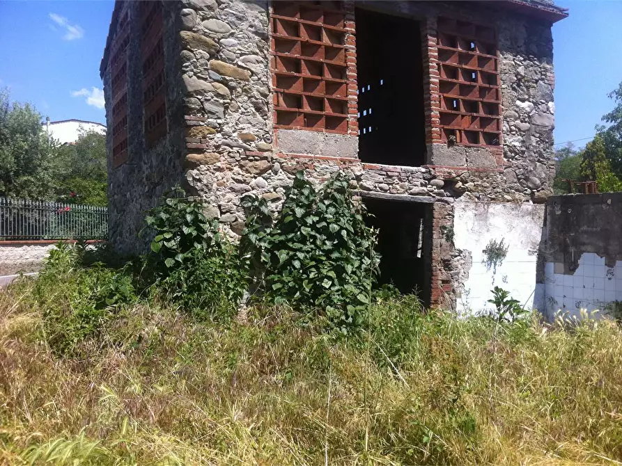 Immagine 1 di Porzione di casa in vendita  in marlia a Capannori