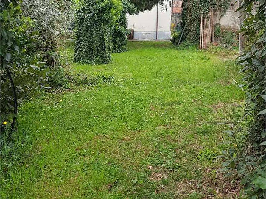 Immagine 4 di Villa in vendita  in san marco a Lucca