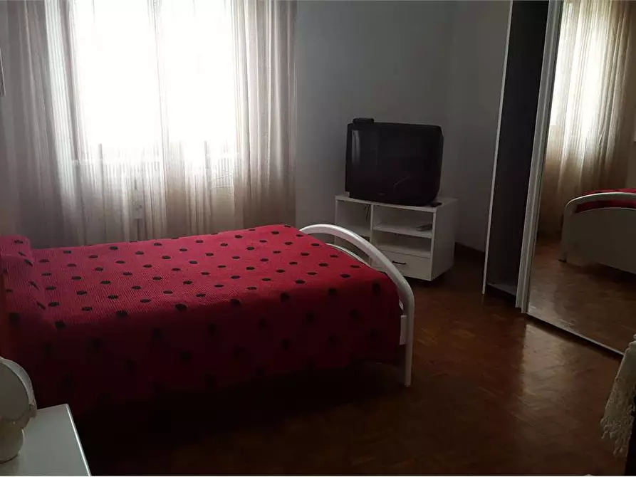 Immagine 9 di Villa in vendita  in san vito a Lucca
