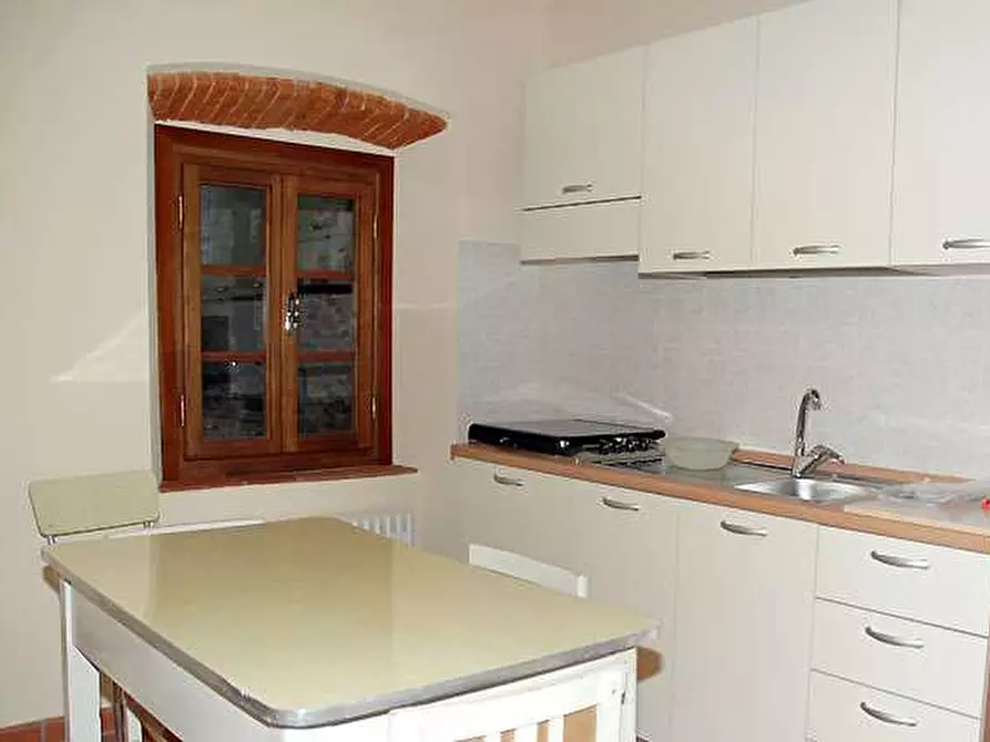 Immagine 7 di Stabile in vendita  in Montecarlo a Montecarlo