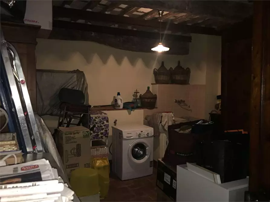 Immagine 13 di Stabile in vendita  in Montecarlo a Montecarlo