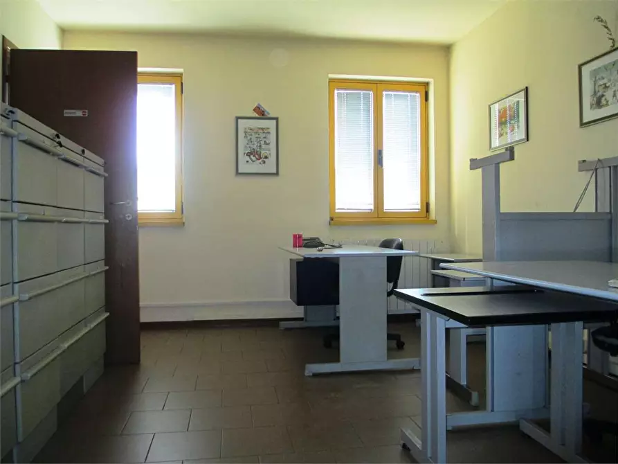 Immagine 1 di Ufficio in affitto  in capannori a Capannori