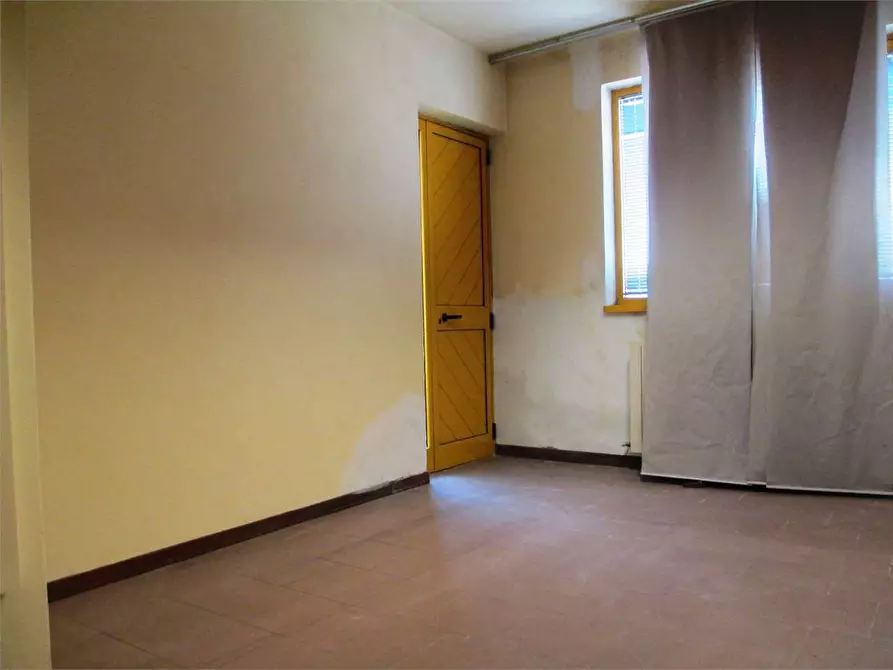 Immagine 5 di Ufficio in affitto  in capannori a Capannori